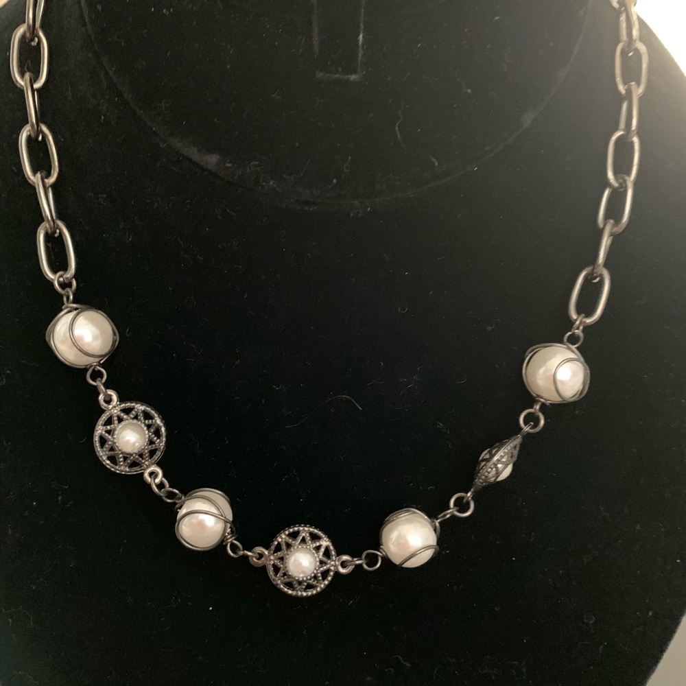 Peal necklace